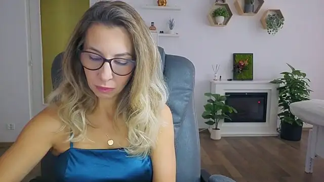 SukyGirl online show from October 2025 07:40:01 AM