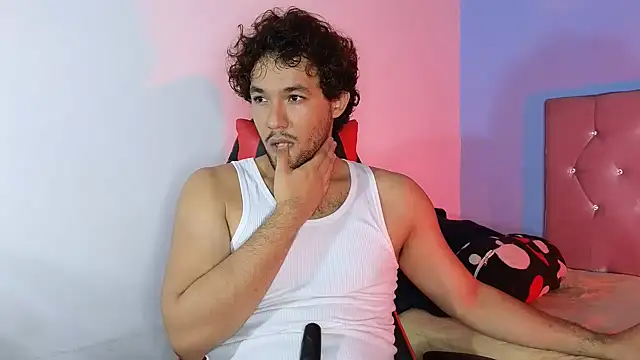 Snapshot of FreyrStyle chatting on December 2024 07:16:01 PM FreyrStyle online show from December 2024 07:16:01 PM