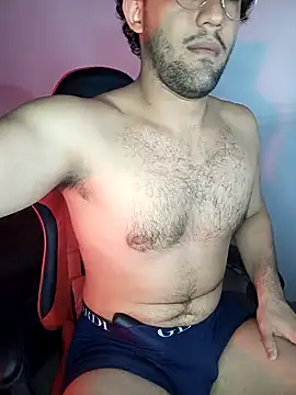 Snapshot of FreyrStyle chatting on December 2024 12:43:02 PM FreyrStyle online show from December 2024 12:43:02 PM