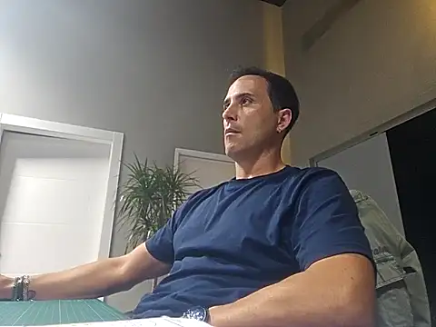 Snapshot of Lucas___81 chatting on October 2025 07:48:01 PM Lucas 81 online show from October 2025 07:48:01 PM