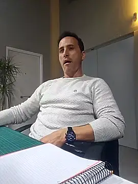 Snapshot of Lucas___81 chatting on November 2025 07:25:02 PM Lucas 81 online show from November 2025 07:25:02 PM