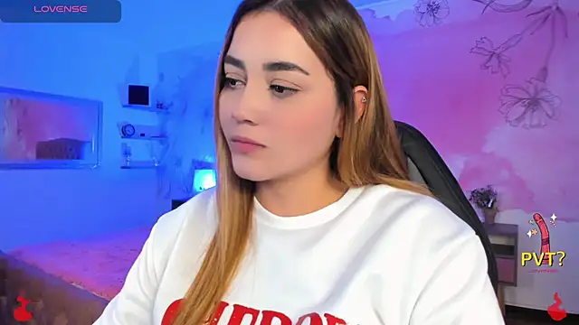 Snapshot of Lucia_star__ chatting on February 2025 05:27:01 AM Lucia star online show from February 2025 05:27:01 AM