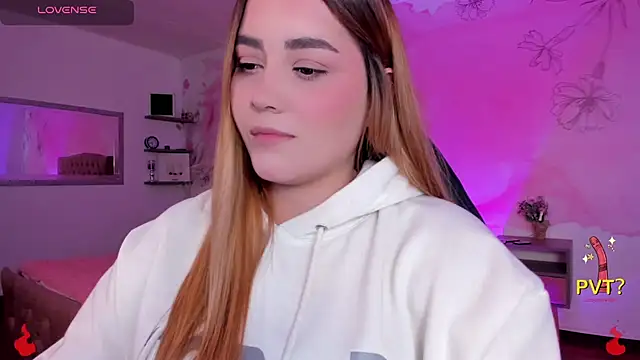 Snapshot of Lucia_star__ chatting on February 2025 02:28:01 AM Lucia star online show from February 2025 02:28:01 AM