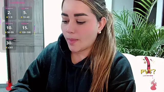 Snapshot of Lucia_star__ chatting on November 2025 02:22:01 AM Lucia star online show from November 2025 02:22:01 AM