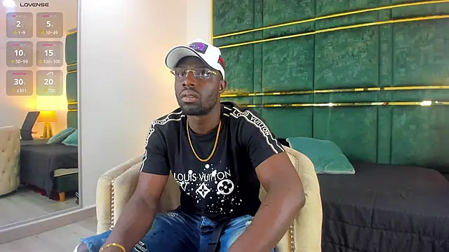 Snapshot of Latrellx7 chatting on January 2025 10:27:01 AM Latrellx7 online show from January 2025 10:27:01 AM