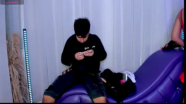 Yourslust  online show from November 2025 09:13:02 PM