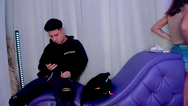 Yourslust  online show from December 2025 07:53:02 PM