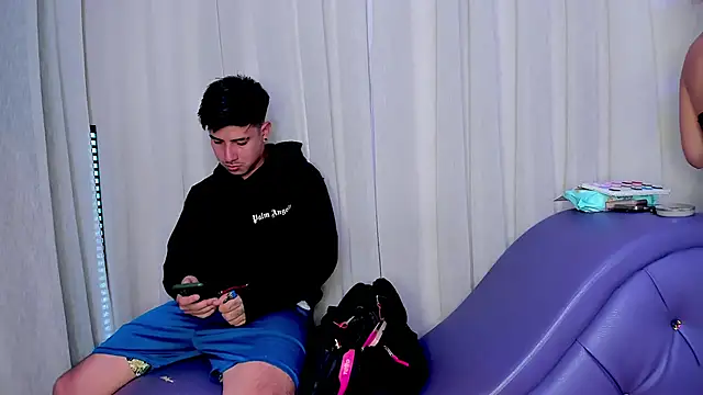 Yourslust  online show from January 2026 07:50:02 PM