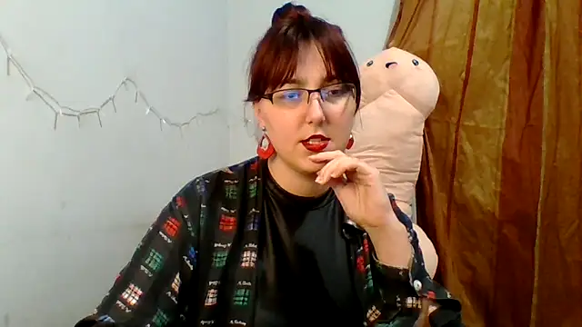 MiaStika online show from September 2025 06:01:02 PM