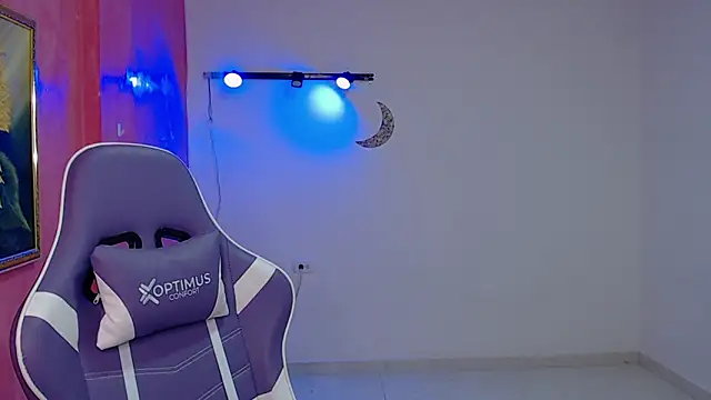 Snapshot of Dolce--Mia---Bianchi__07 chatting on December 2024 07:28:01 AM Dolce--Mia---Bianchi  07 online show from December 2024 07:28:01 AM