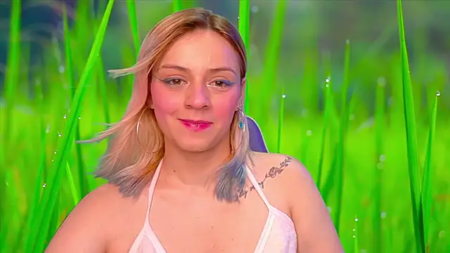 Snapshot of Dolce--Mia---Bianchi__07 chatting on January 2025 11:09:01 PM Dolce--Mia---Bianchi  07 online show from January 2025 11:09:01 PM