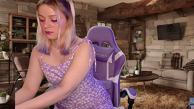 Snapshot of Dolce--Mia---Bianchi__07 chatting on January 2025 02:40:01 AM Dolce--Mia---Bianchi  07 online show from January 2025 02:40:01 AM