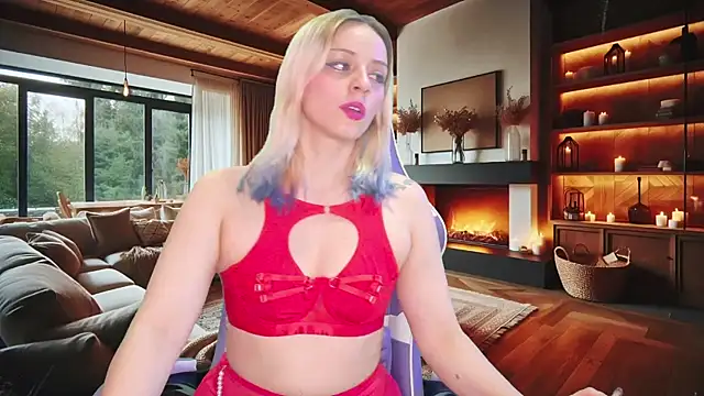 Snapshot of Dolce--Mia---Bianchi__07 chatting on January 2025 09:08:01 PM Dolce--Mia---Bianchi  07 online show from January 2025 09:08:01 PM