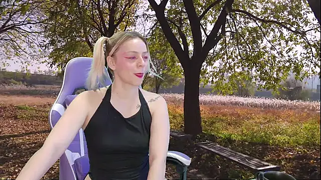 Snapshot of Dolce--Mia---Bianchi__07 chatting on January 2025 04:59:01 AM Dolce--Mia---Bianchi  07 online show from January 2025 04:59:01 AM