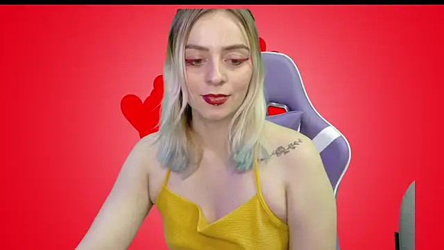 Snapshot of Dolce--Mia---Bianchi__07 chatting on February 2025 04:57:02 AM Dolce--Mia---Bianchi  07 online show from February 2025 04:57:02 AM