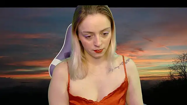 Snapshot of Dolce--Mia---Bianchi__07 chatting on March 2025 10:35:02 AM Dolce--Mia---Bianchi  07 online show from March 2025 10:35:02 AM