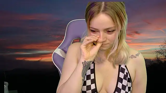 Snapshot of Dolce--Mia---Bianchi__07 chatting on March 2025 07:23:02 AM Dolce--Mia---Bianchi  07 online show from March 2025 07:23:02 AM