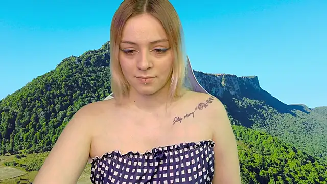 Snapshot of Dolce--Mia---Bianchi__07 chatting on March 2025 01:45:01 PM Dolce--Mia---Bianchi  07 online show from March 2025 01:45:01 PM