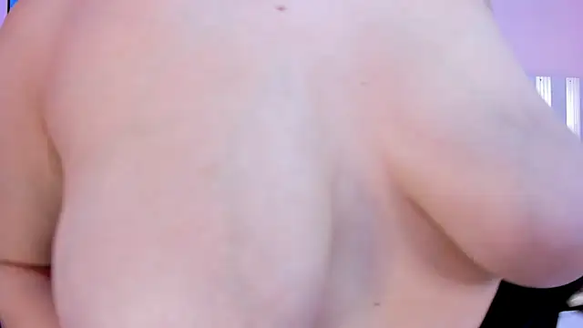 nova lane online show from October 2025 07:34:02 PM