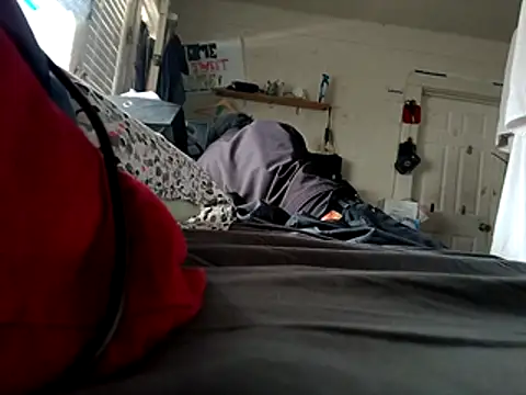 Snapshot of DevinToore chatting on October 2025 06:25:02 PM DevinToore online show from October 2025 06:25:02 PM