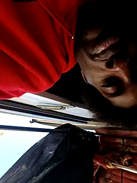 Snapshot of DevinToore chatting on October 2025 08:10:01 PM DevinToore online show from October 2025 08:10:01 PM