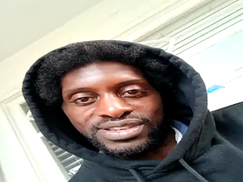 Snapshot of DevinToore chatting on November 2025 05:55:02 PM DevinToore online show from November 2025 05:55:02 PM