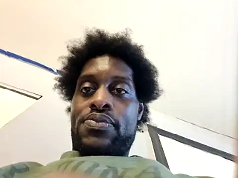 Snapshot of DevinToore chatting on December 2025 06:29:02 AM DevinToore online show from December 2025 06:29:02 AM