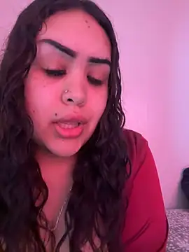 Snapshot of iTrapXXXBACKUP chatting on February 2025 06:33:01 PM iTrapXXXBACKUP online show from February 2025 06:33:01 PM