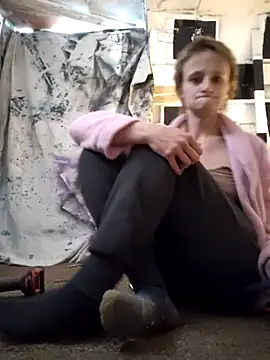 Snapshot of bebbedoll69 chatting on March 2025 12:36:01 AM bebbedoll69 online show from March 2025 12:36:01 AM