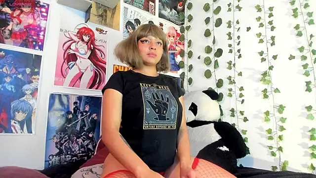 Snapshot of miku_katsuragi chatting on December 2024 12:09:02 AM miku katsuragi online show from December 2024 12:09:02 AM