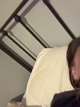 emilycoco online show from April 2026 07:49:01 AM