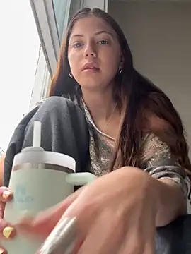 Snapshot of emilycoco chatting on May 2026 09:53:01 PM emilycoco online show from May 2026 09:53:01 PM