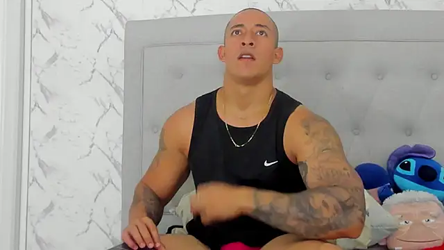 Snapshot of luigiferrara chatting on October 2025 06:28:02 PM luigiferrara online show from October 2025 06:28:02 PM