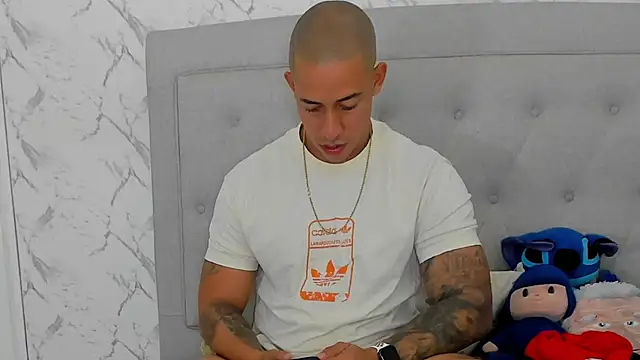 Snapshot of luigiferrara chatting on December 2025 10:15:01 PM luigiferrara online show from December 2025 10:15:01 PM