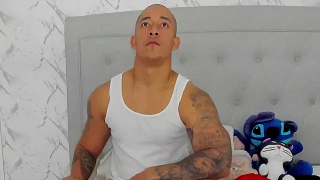 luigiferrara online show from March 2026 09:20:01 PM