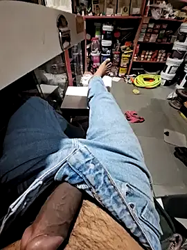 Snapshot of dickerdaddy25 chatting on March 2025 03:31:02 PM dickerdaddy25 online show from March 2025 03:31:02 PM