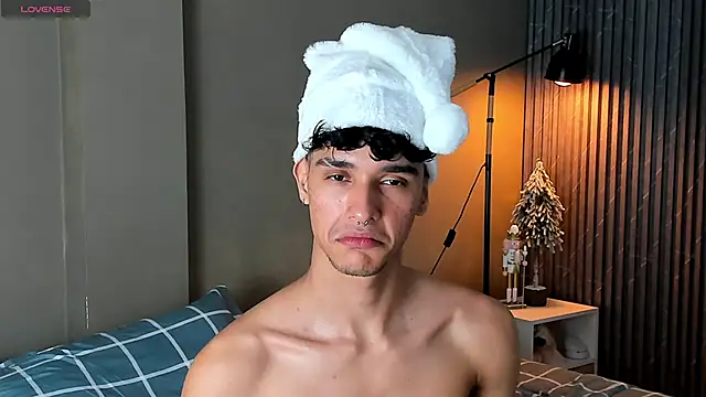 Snapshot of Busterspinter chatting on December 2024 05:16:02 AM Busterspinter online show from December 2024 05:16:02 AM