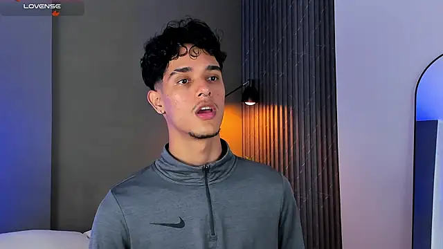 Snapshot of Busterspinter chatting on January 2025 12:27:02 PM Busterspinter online show from January 2025 12:27:02 PM