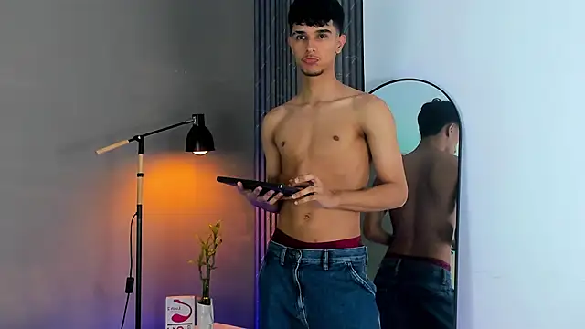 Snapshot of Busterspinter chatting on January 2025 06:09:02 AM Busterspinter online show from January 2025 06:09:02 AM