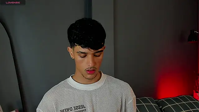 Snapshot of Busterspinter chatting on February 2025 07:29:02 AM Busterspinter online show from February 2025 07:29:02 AM