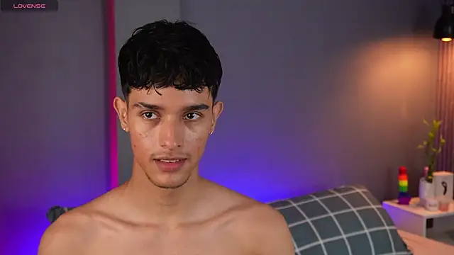 Snapshot of Busterspinter chatting on March 2025 11:06:01 AM Busterspinter online show from March 2025 11:06:01 AM