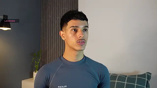 Snapshot of Busterspinter chatting on September 2025 01:45:01 PM Busterspinter online show from September 2025 01:45:01 PM