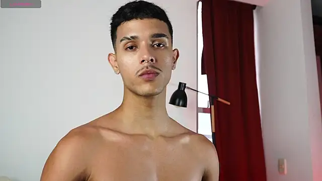 Snapshot of Busterspinter chatting on February 2026 10:43:02 PM Busterspinter online show from February 2026 10:43:02 PM