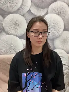 Milka23 online show from March 2025 11:32:01 AM