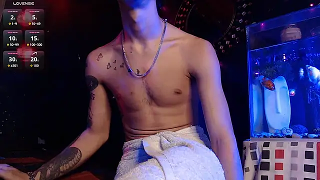 Godly huan online show from December 2025 11:06:02 AM