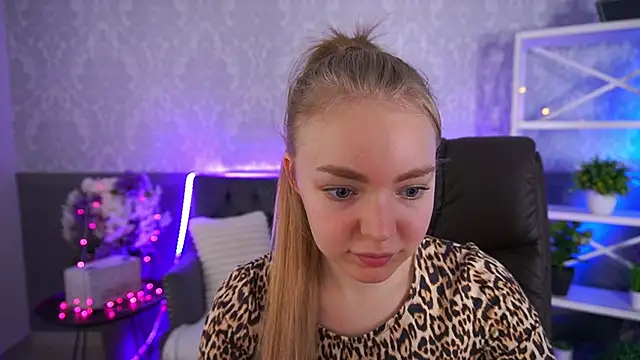 EmilySunshineS online show from November 2025 02:46:01 PM