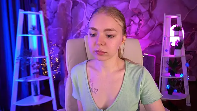 EmilySunshineS online show from February 2026 01:59:01 PM