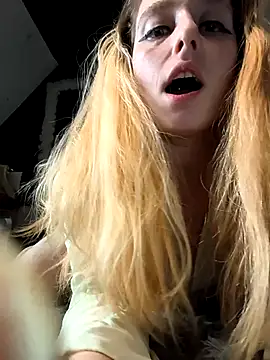 Snapshot of Sweet-SpicyOff chatting on December 2025 01:48:01 PM Sweet-SpicyOff online show from December 2025 01:48:01 PM