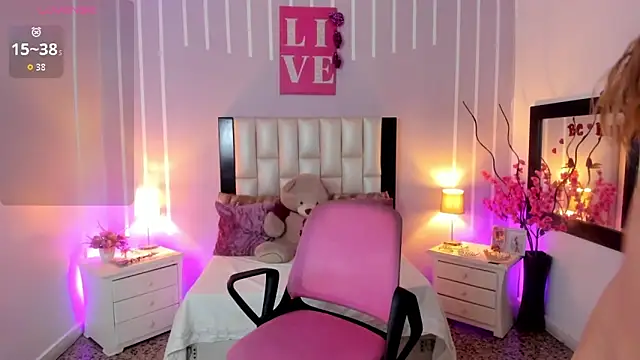 Andy Gamboa online show from April 2026 12:32:02 PM