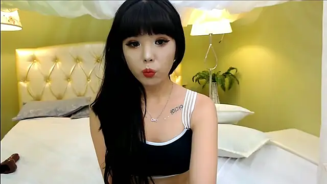 lilzannye online show from October 2025 07:58:02 PM